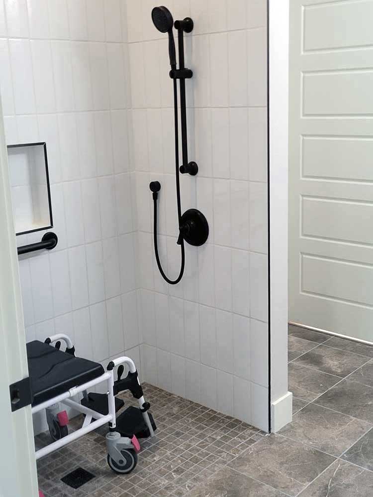 BLOGPOST_ADAndSeniorBathrooms10092025A_s.jpg